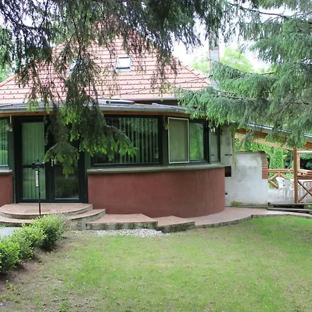 Nagy-magyarorszag Park *