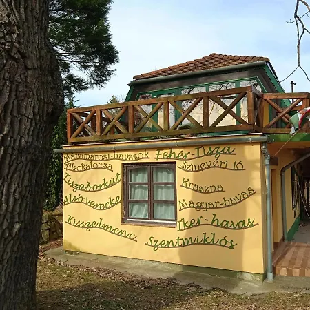 Couette-café Nagy-magyarorszag Park