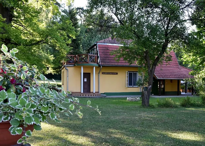 Nagy-magyarorszag Park Isztimér
