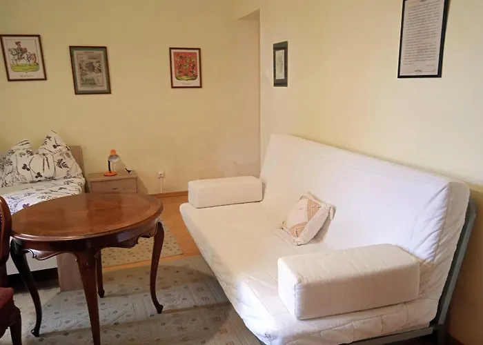 Nagy-magyarorszag Park Isztimér