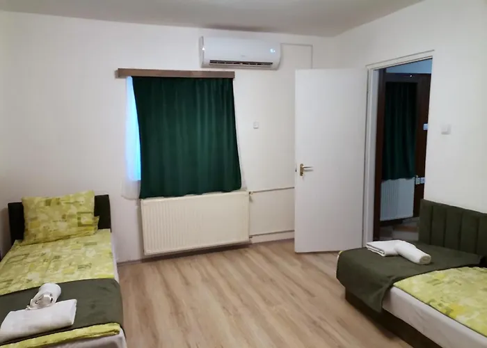 Nagy-magyarorszag Park Bed & Breakfast *